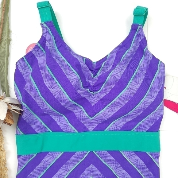 New Speedo Sculpture Body Scuplting One Piece Sz Aus 8/US size 4 - Picture 5 of 10